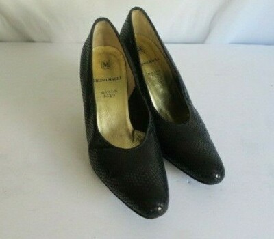Escarpins Bruno Magli Rose Doré - Taille US 7 B, Talon Aiguille 3 Pouces, Occasion