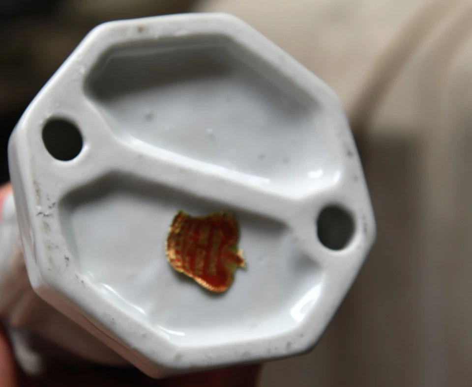 Estatuilla/estatua de porcelana blanca de hombre de porcelana de hueso genuino de colección Foto 4 de 4