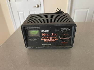 Sears 10/2 Amp Fully Automatic Battery Charger Maintainer Vintage 