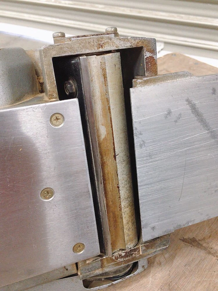 Makita Planer 6 1805N 1/8 155mm 50-60Hz 1140W 12A 100V 15000RPM Used W/ Case JP  - Image 3 of 4