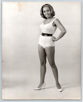 1960 S Carol King Black Model Belted White One Piece Swimsuit Pumps Greg Mendes Ebay 1960 S Carol King Black Model Belted White One Piece Swimsuit Pumps Greg Mendes Ebay