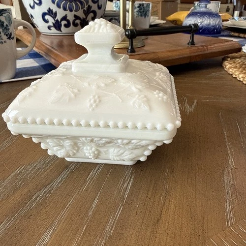 Vintage Westmoreland Beaded Grape Compote Candy Dish Milk Glass & Lid Cover