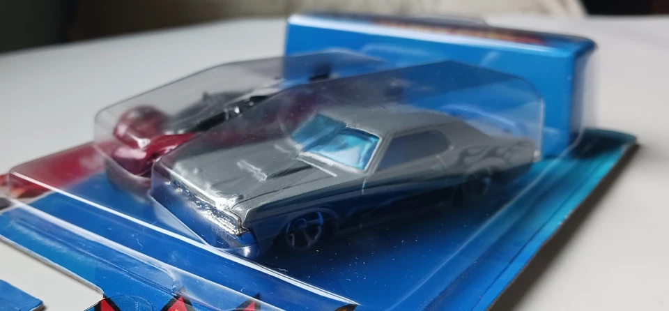Coche Hot Wheels Speed Challenge 69 Mercury Cougar 2011 error ruedas pequeñas  Foto 3 de 4
