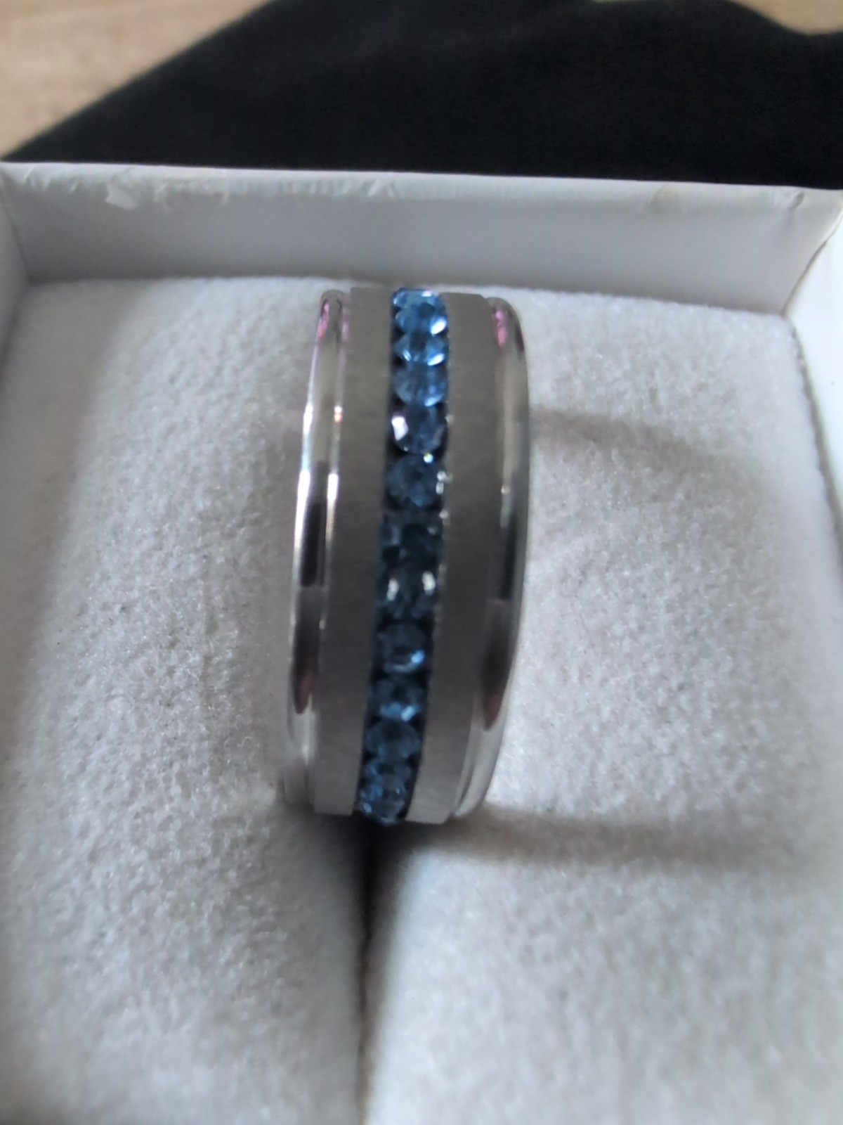 Titanium Size 10 Ring Micro Beaded Channel Set Ta… - image 4