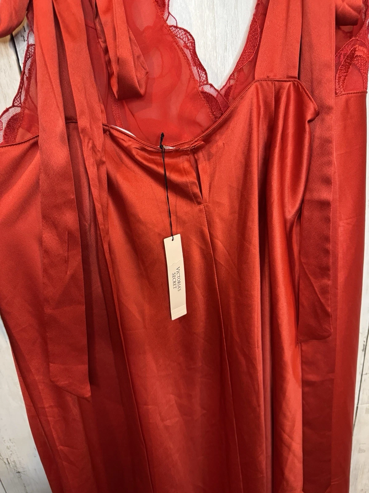 UNDERCOVER Abito rosso Victoria's Secret legato con fiocco ricamo tuffo raso grande nuovo con etichette