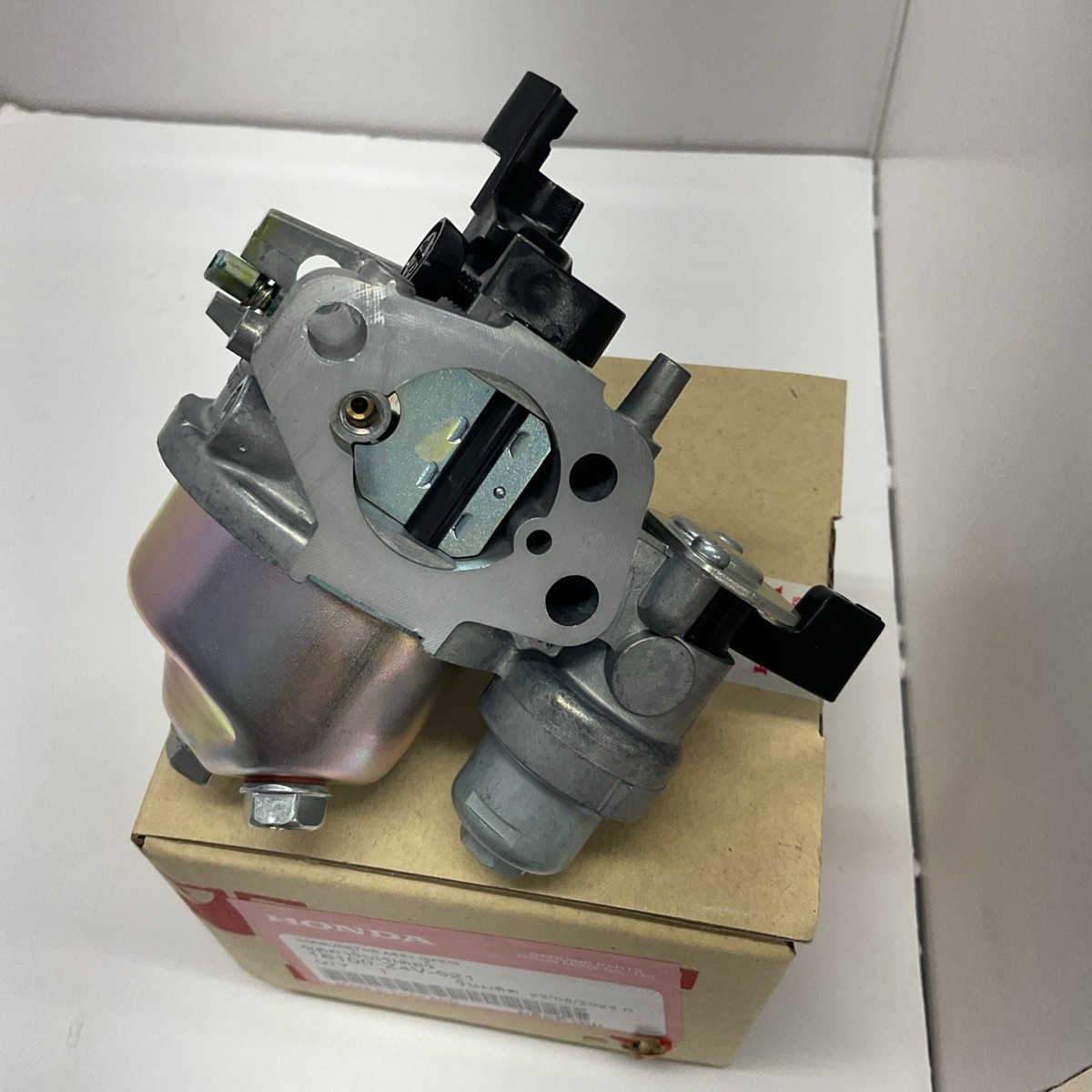 NEW Genuine HONDA Carburetor (Carb) GX200 16100-Z4V-921 OEM (BE59L