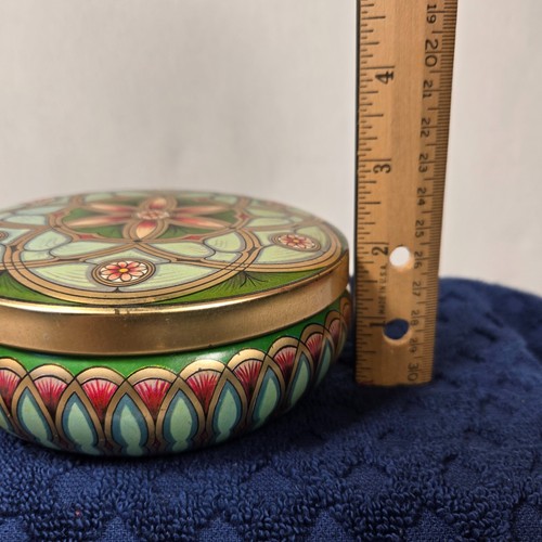 Meister Round Vintage Tin, Art Deco Tin, Mandala Floral Tin, Made in Brazil Gift - Picture 6 of 6