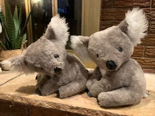 Vintage Gund Set Of 2 1976 Plush Hard Australian Koala Bear Rubber Claw 9"