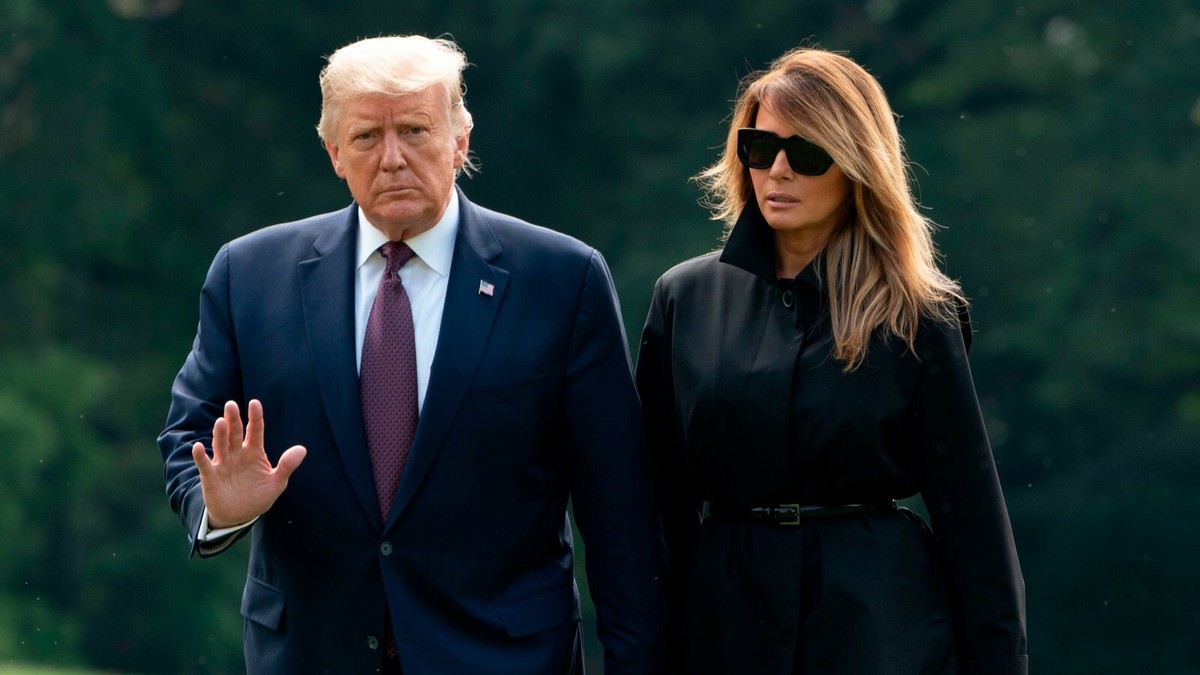 DONALD TRUMP AND MELANIA TRUMP 11 X 17 GLOSSY PHOTO PICTURE | eBay