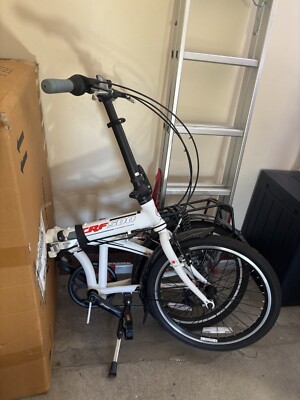 Cross CRF500 20 inch Wheel Size Unisex Folding Bike White (with Pump)  UK