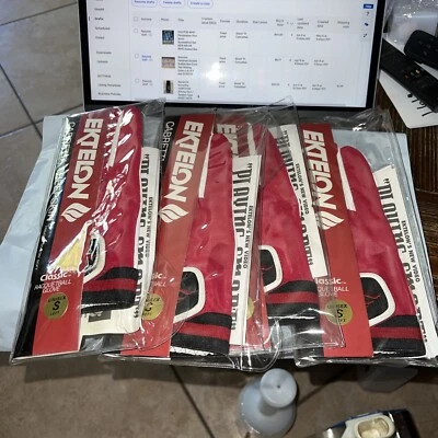 Lot of 4 EKTELON Cabretta Pickle Ball RACQUETBALL GLOVE UNISEX LEFT SMALL NEW