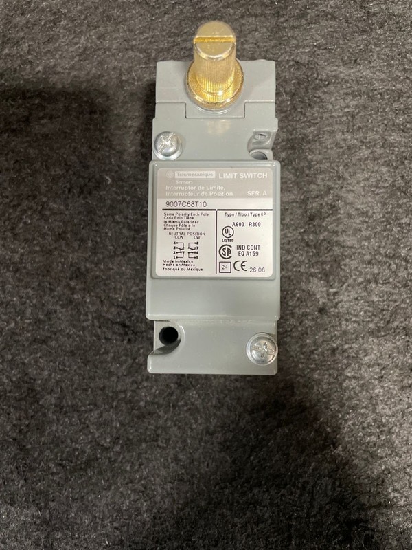 TELEMECHANIQUE SENSORS 9007C68T10 Limit Switch, 600V, 10A