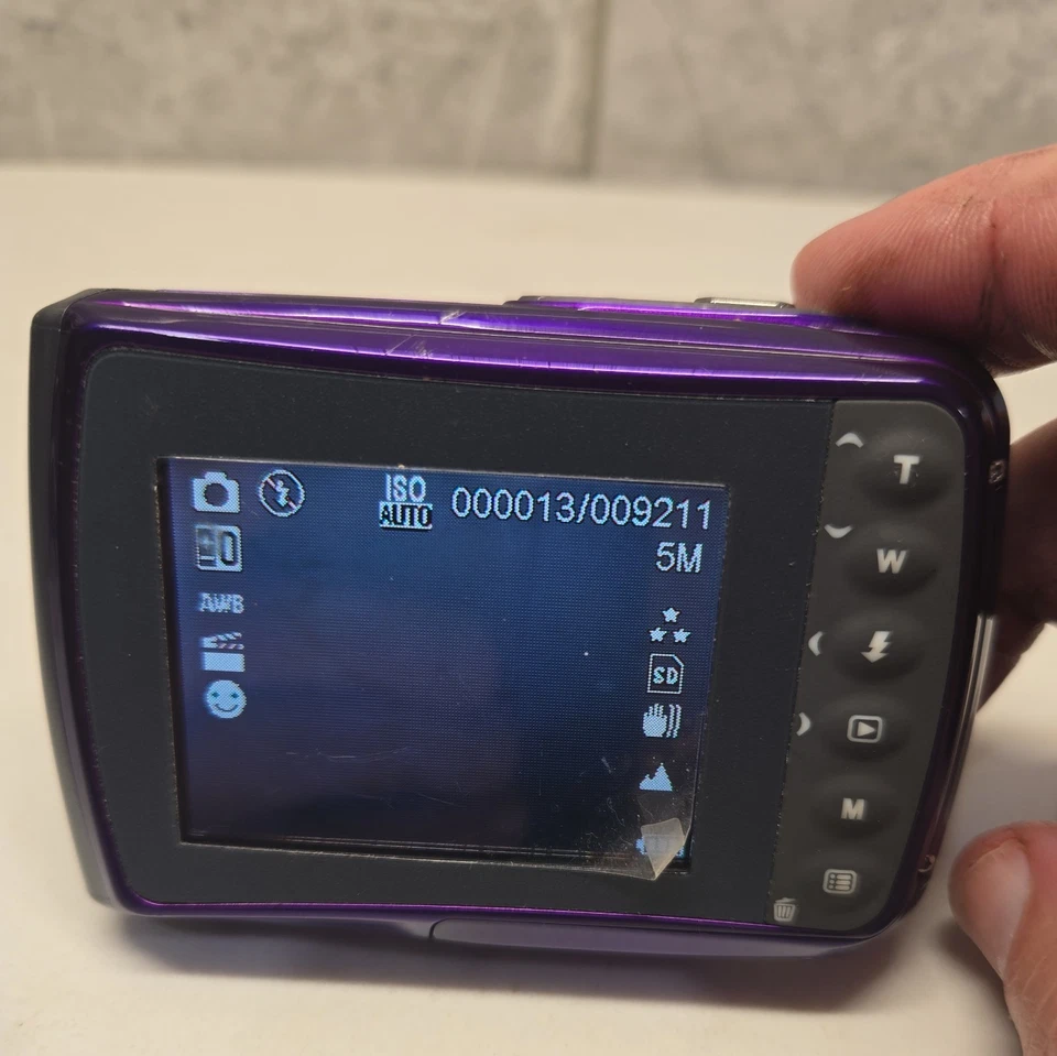 Vista Quest Digital Camera 16 Mega Pixels Aqua Blue VQ1624 Sport UW - Image 4 of 4