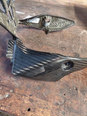 MV Agusta Brutale 800 Dragster Lampenmaske Scheinwerferhalter Carbon