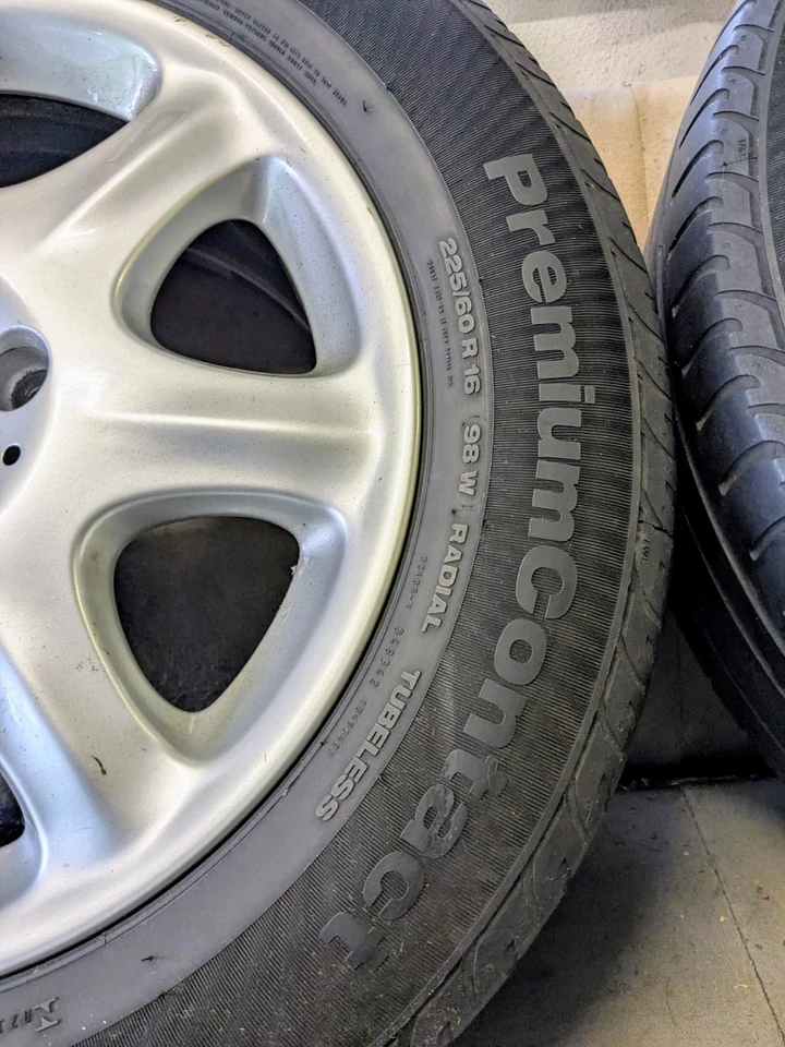 Mercedes-Benz 16 Zoll Alufelgen + Continental 225/60 R16 Sommerreifen - Bild 3 von 4