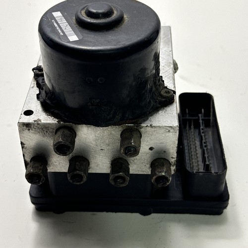 2005 Jeep Grand Cherokee AT ABS Antilock pump brake module OEM P52089351AE - Picture 6 of 12