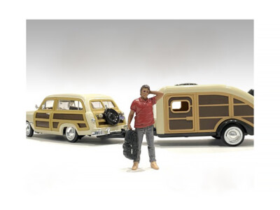 ''CAMPERS'' FIGURE 4 FOR 1/24 SCALE MODELS BY AMERICAN DIORAMA 76437