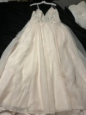 Galina Signature Line Wedding Dress From David  s Bridal