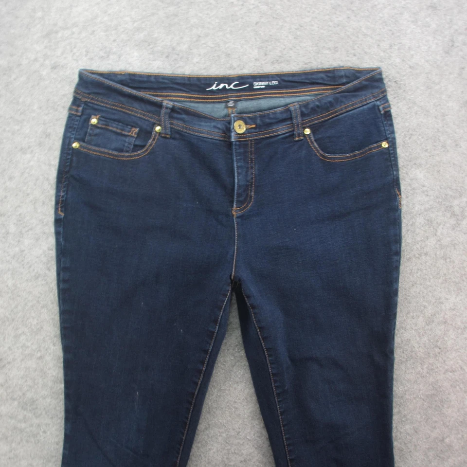 Pantalones de mezclilla para mujer INC International Concepts 16P azul pierna ajustada calce curvilíneo pequeños Foto 2 de 4