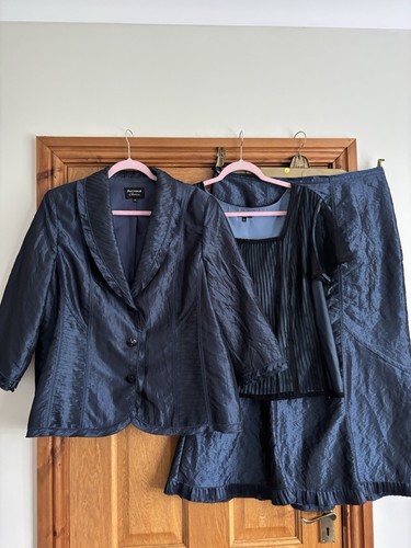 Ladies Lined 3-Piece Suit French Navy Size 20 Personal Choice Skirt Cami Jacket - Picture 17 of 19