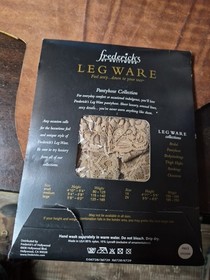 NIP VTG Fredericks of Hollywood Leg Ware, Lace Top  Suspender Stockings 