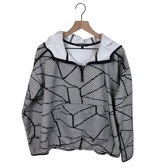 beyond-yoga chromatic quarter zip windbreaker hoodie