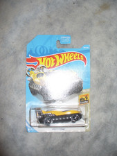 2019 Hotwheels Baja Blazers 10/10, Hover Storm FYC00, 134/250. Yellow and black