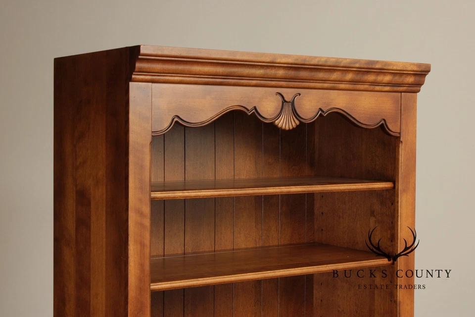 Librería abierta alta con cajones Ethan Allen French Country Foto 4 de 4