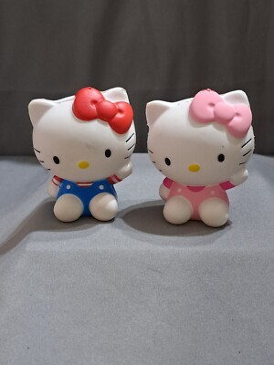 Lot Of 2 Hello Kitty Squish 'Ums by Sanrio(B32)