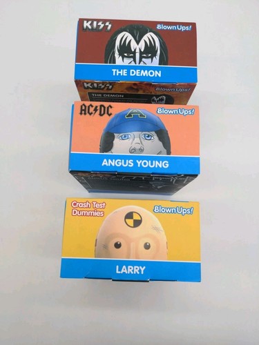 3X BLOWN UPS! “Vinyl Figures AC/DC-KISS Angus Young/The Demon/Larry New In Box!! - Picture 9 of 11