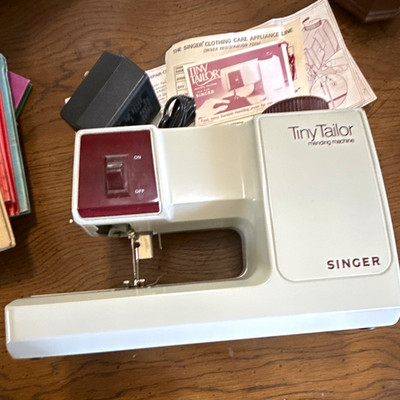 SINGER Tiny Tailor Electric Portable Household Mending Sewing Machine w/ Adapter