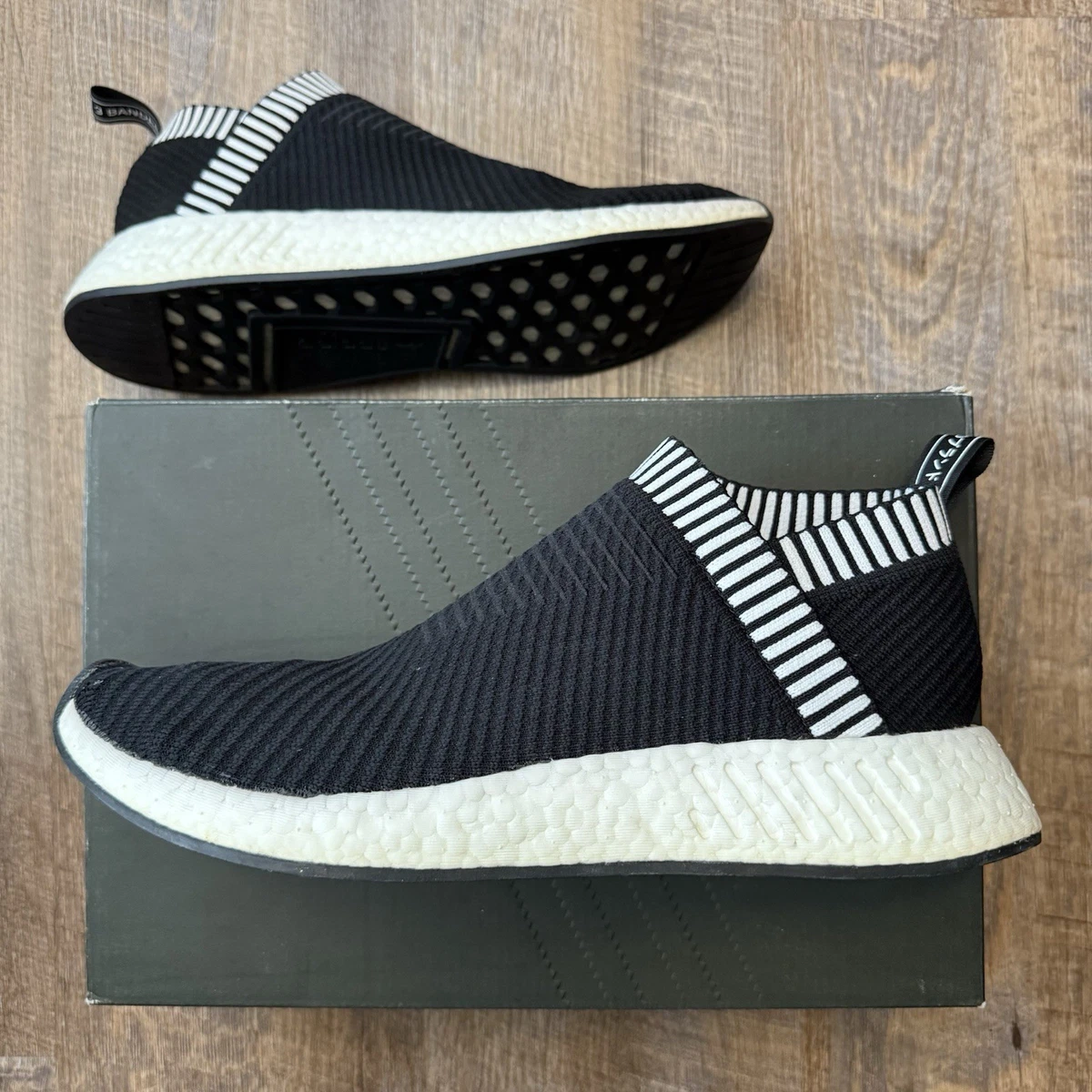 adidas gazelle silver green womens Adidas NMD CS2 Primeknit Black main image 0