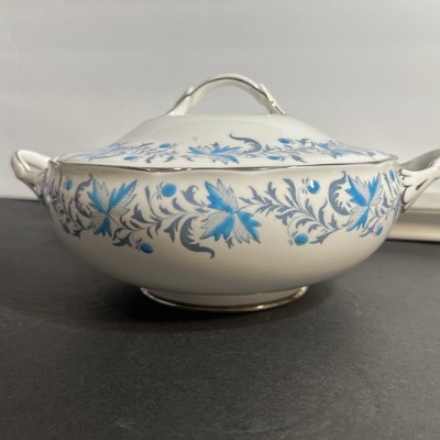 Grosvenor Debutante Round Covered Vegetable Bowl Vintage Platinum Rim Floral MCM