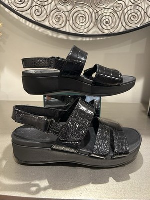 Vionic Womens Platform Sandals Black Croc Embossed Adjustable Comfort Slingback
