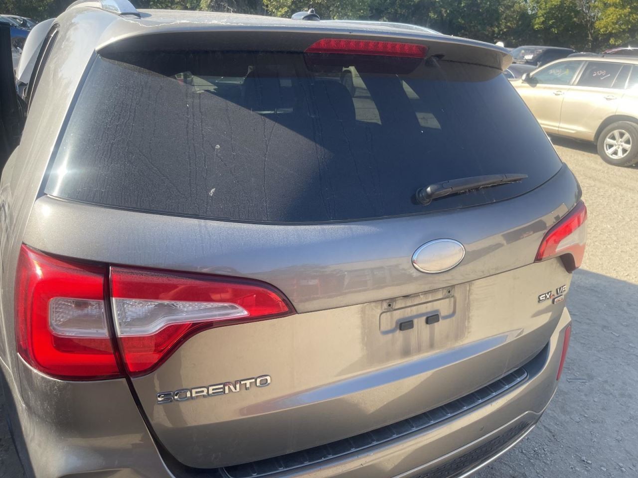 Trunk/Hatch/Tailgate With Spoiler Fits 14-15 SORENTO 979166