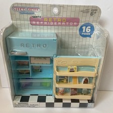 Teeny Tinies Retro Refrigerator 16 Pieces - J8