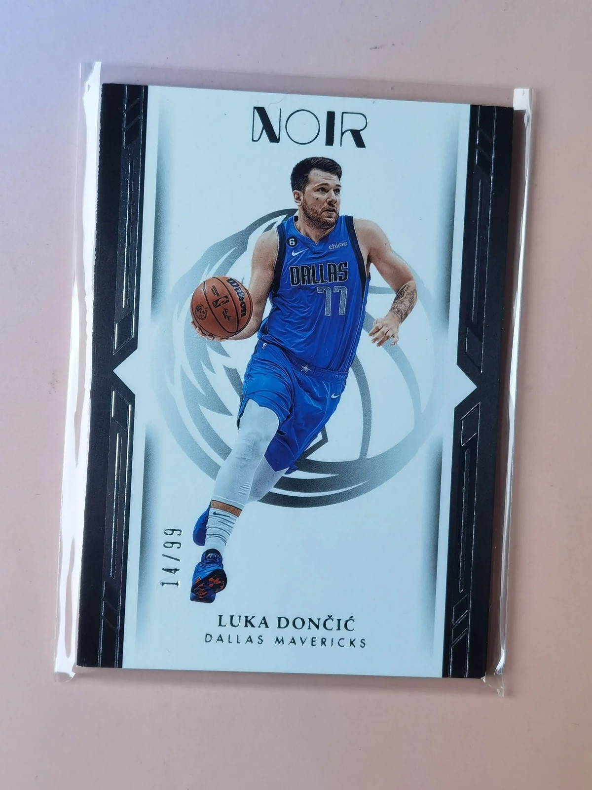 2022-23 Panini Noir Luka Doncic #88 Icon Edition /99-135.30 KV89