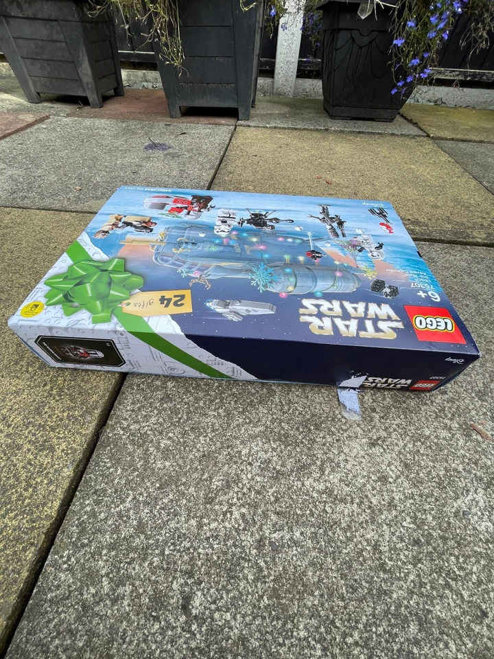 LEGO 75307 Star Wars Advent Calendar 2021, photo 3 of 5