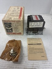 Honeywell R8214G1140 3-Pole Electrical Contactor - 40A- New Old Stock