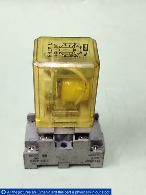 Idec RR2P-U Leistungsrelais 110VAC 10A RR Serie DPDT mit Sockel SR2P-05U Japan