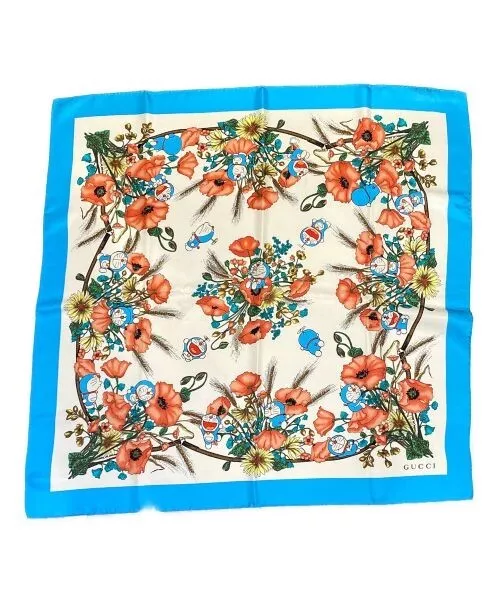 Foulard collaboration Doraemon GUCCI châle motif floral soie authentique