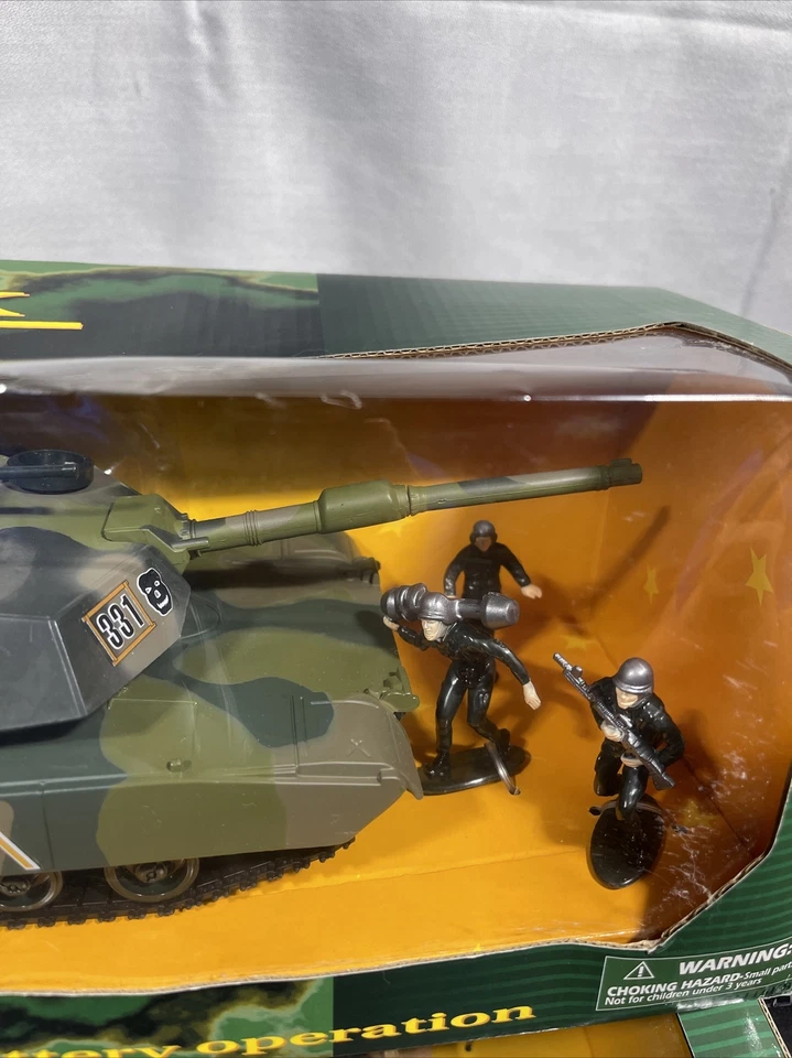 Lote de 4 cajas NewRay Tank M1A1 y KING TIGER fundido a presión a batería 1/32 Foto 4 de 4