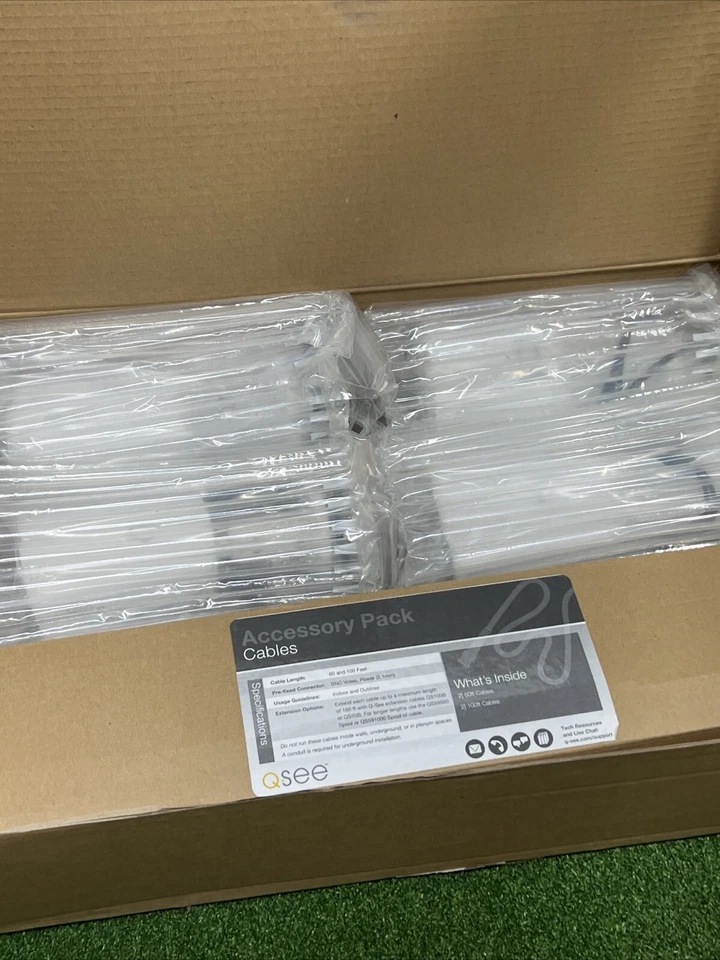 New 4 Pack of Q See 720p HD 1MP Analog Wired Color Security Cameras QCA7201B - Image 3 of 4