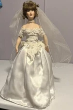 PARADISE GALLERIES " JUNE " BRIDE DOLL, Collection A853 1999 20"