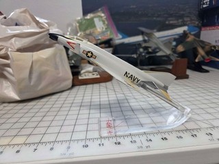 Vintage Topping Precise US Navy McDonnell Douglas F 4H Phantom II Model