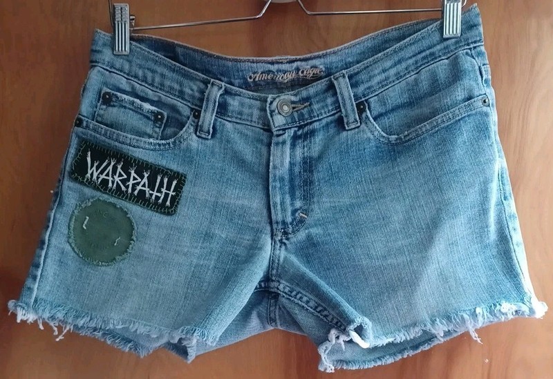 Vtg Y2K American Eagle Cutoff Shorts Raw Hem Sz 6 Low Rise Punk Patches Festival