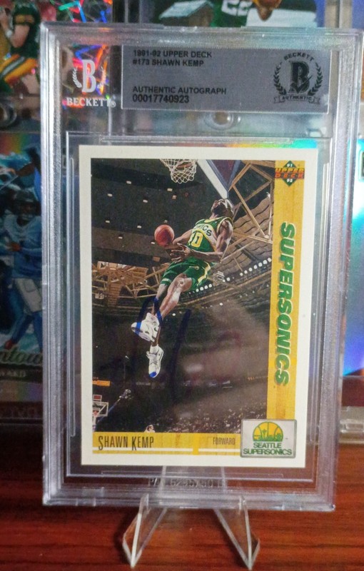 1991-92 Upper Deck - Shawn Kemp #173 Beckett Auto🔥
