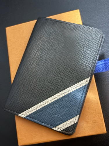 Appraised LOUIS VUITTON Business Card Holder/Card Case Taiga Organizer De Po LV