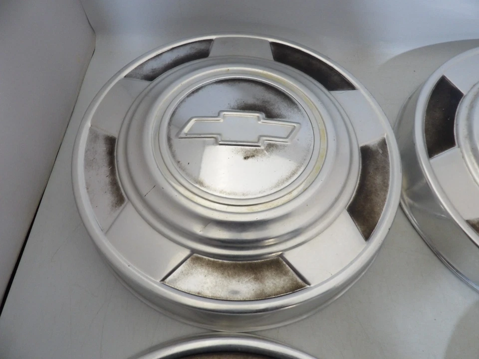 Set of 4 1973 1974 1975 1976 1977-1987 CHEVY TRUCK C/K  Dog Dish HUBCAPS 10 1/2" - Image 2 of 4