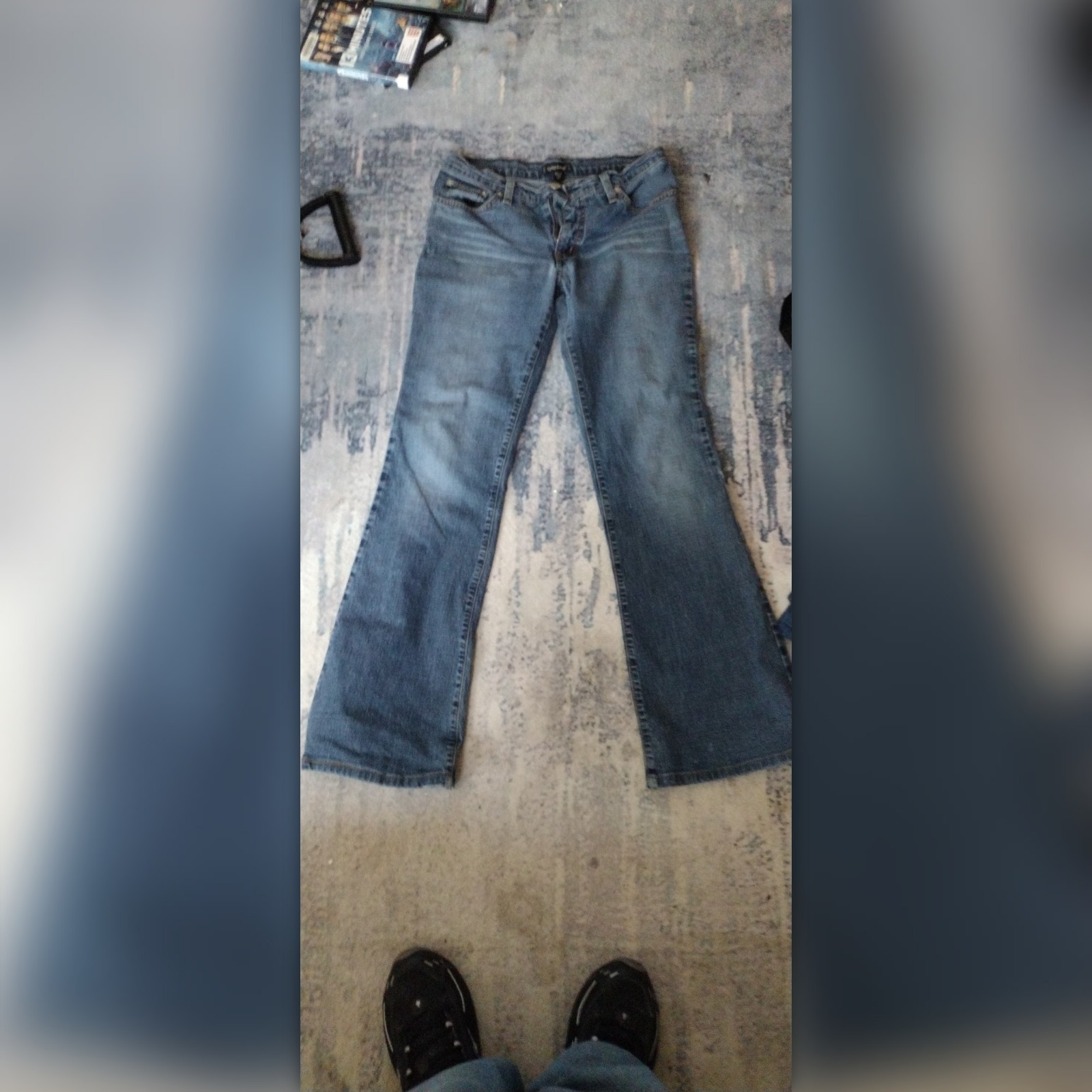Bebe Size 27 ×31 Bootcut Denim Slight Strech Low Rise *BOOTY JEANS*